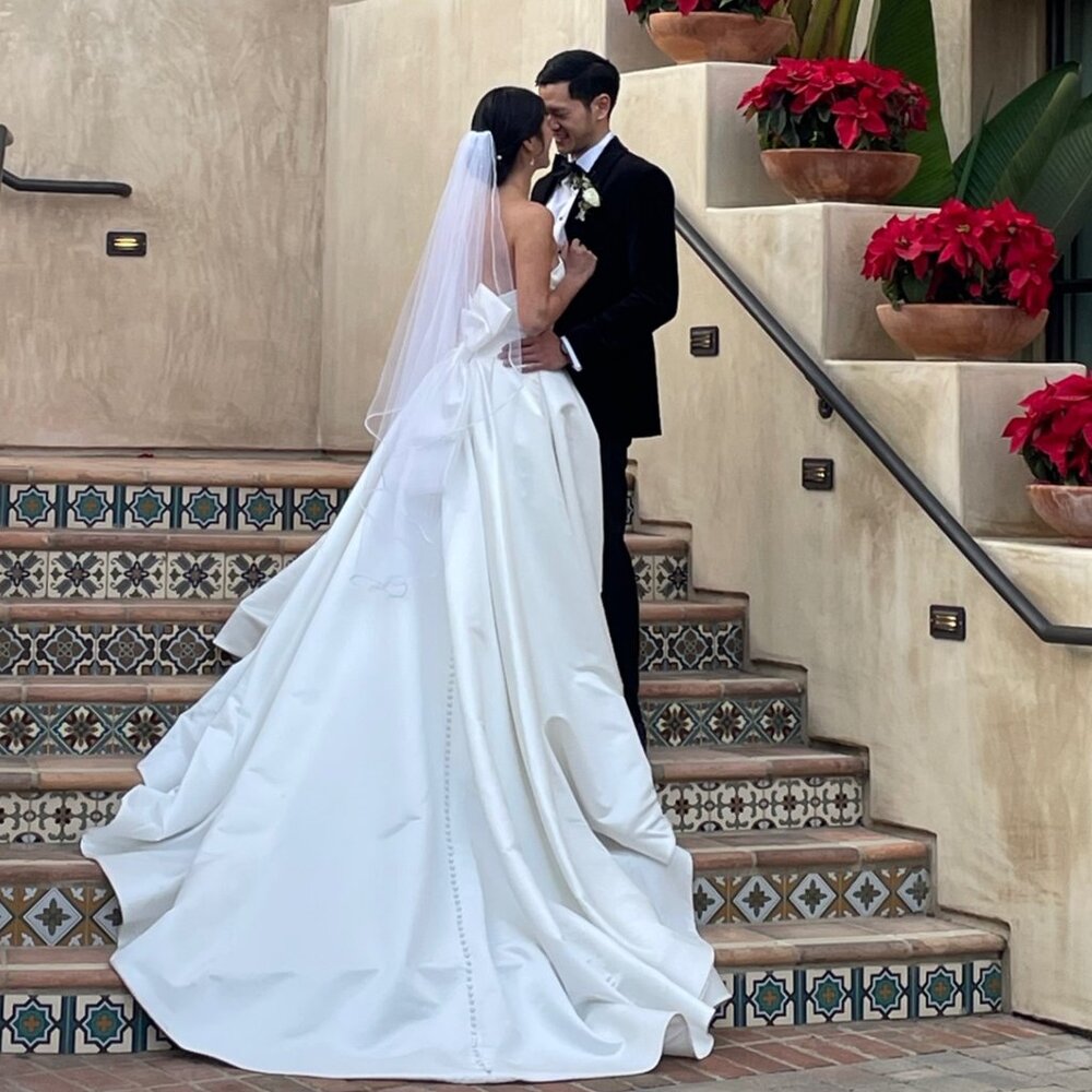 Cascading fingertip veil in WHITE (not ivory!)